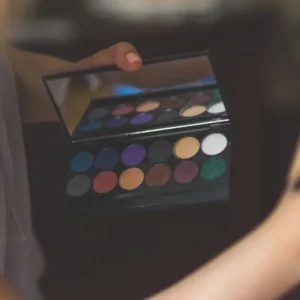 100 nomes para lojas de maquiagem que vão destacar sua marca